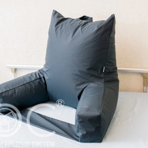 подушка для сидения на кровати с подлокотниками