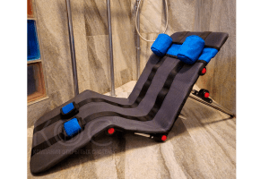 лежак для купания инвалидов